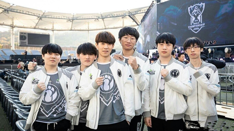 Maple 回归 PSG Talon 阵容